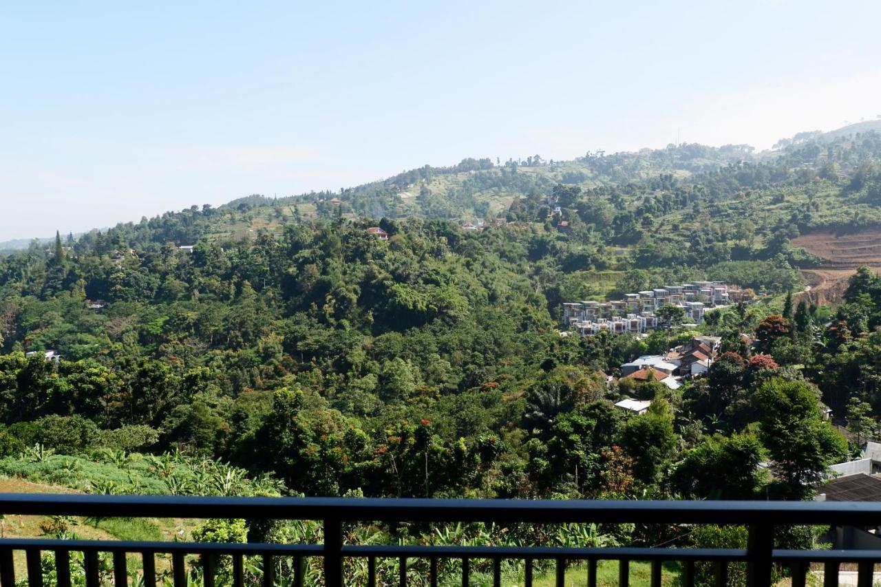 Moment Villa Lembang Bagian luar foto
